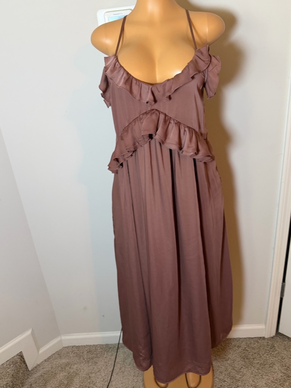 Old Navy Brown Ruffled Spaghetti-Strap Satin Maxi Dress - Picture 4 of 6